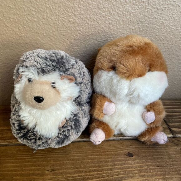 Douglas Hedgehog and Aurora Soft Fluffy Chipmunk - Picture 12 of 12